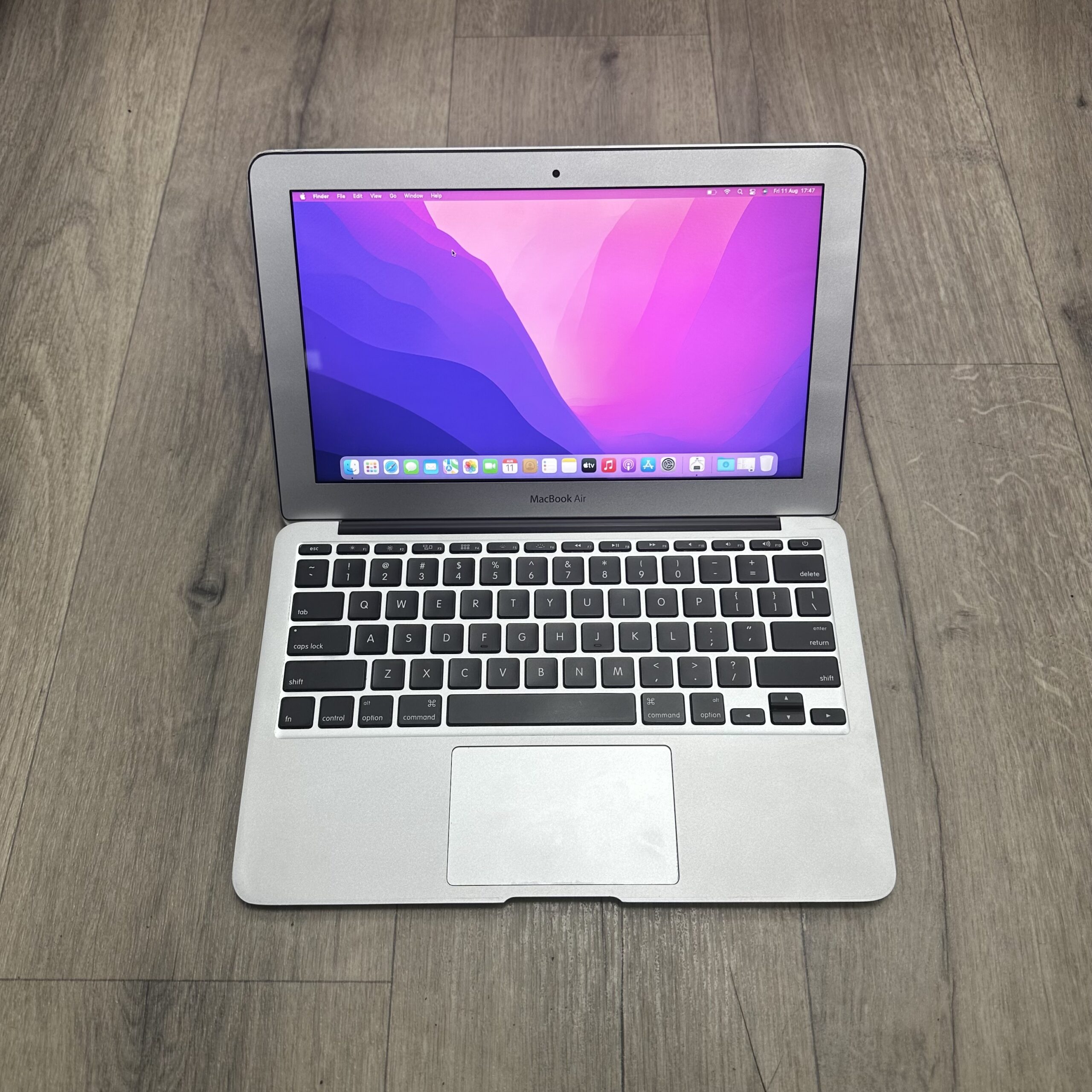 MacBook Air 11.6インチ Early 2015 シルバー SSD