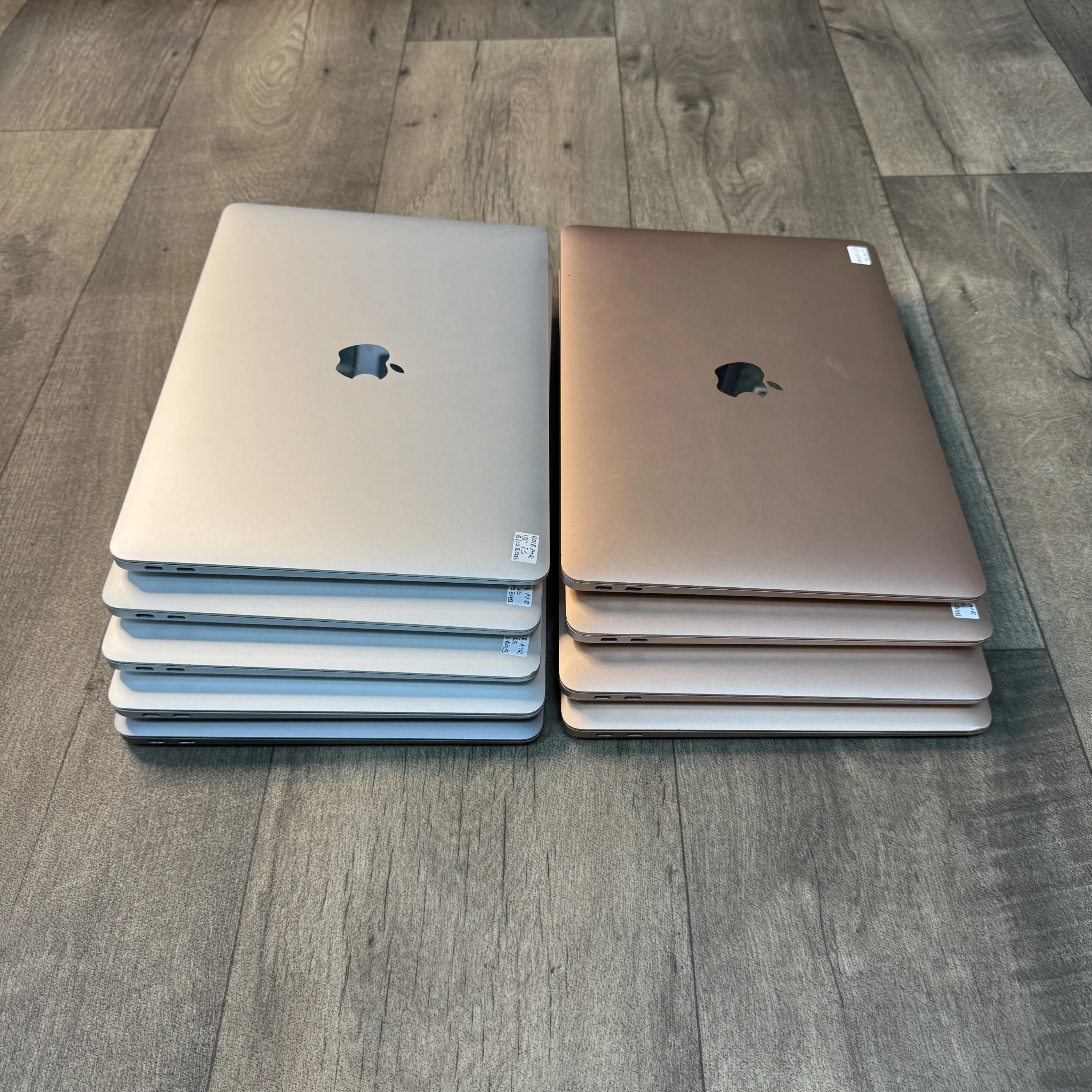 MacBook本体 MacBookAir 2018 8GB 2018 Apple MacBook Air with 1.6GHz Intel Core i5 (13-inch, 8GB RAM